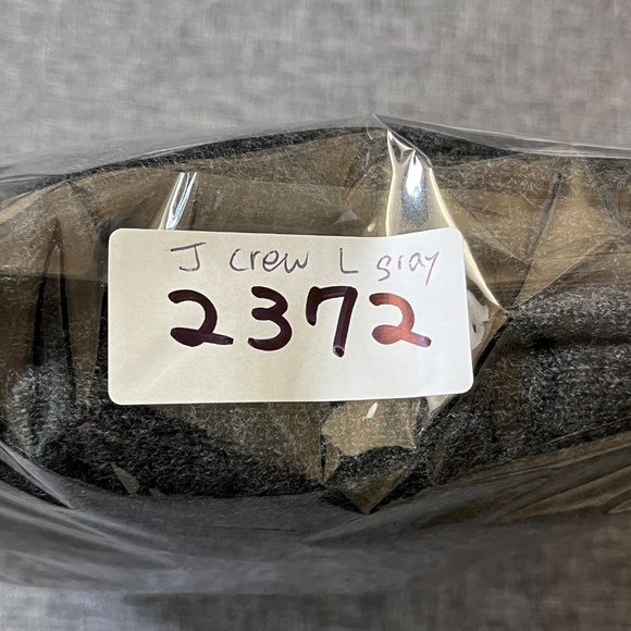 J Crew 100% Cashmere V Neck Pullover Sweater - Men's Size L - Gray - Picture 9 of 9